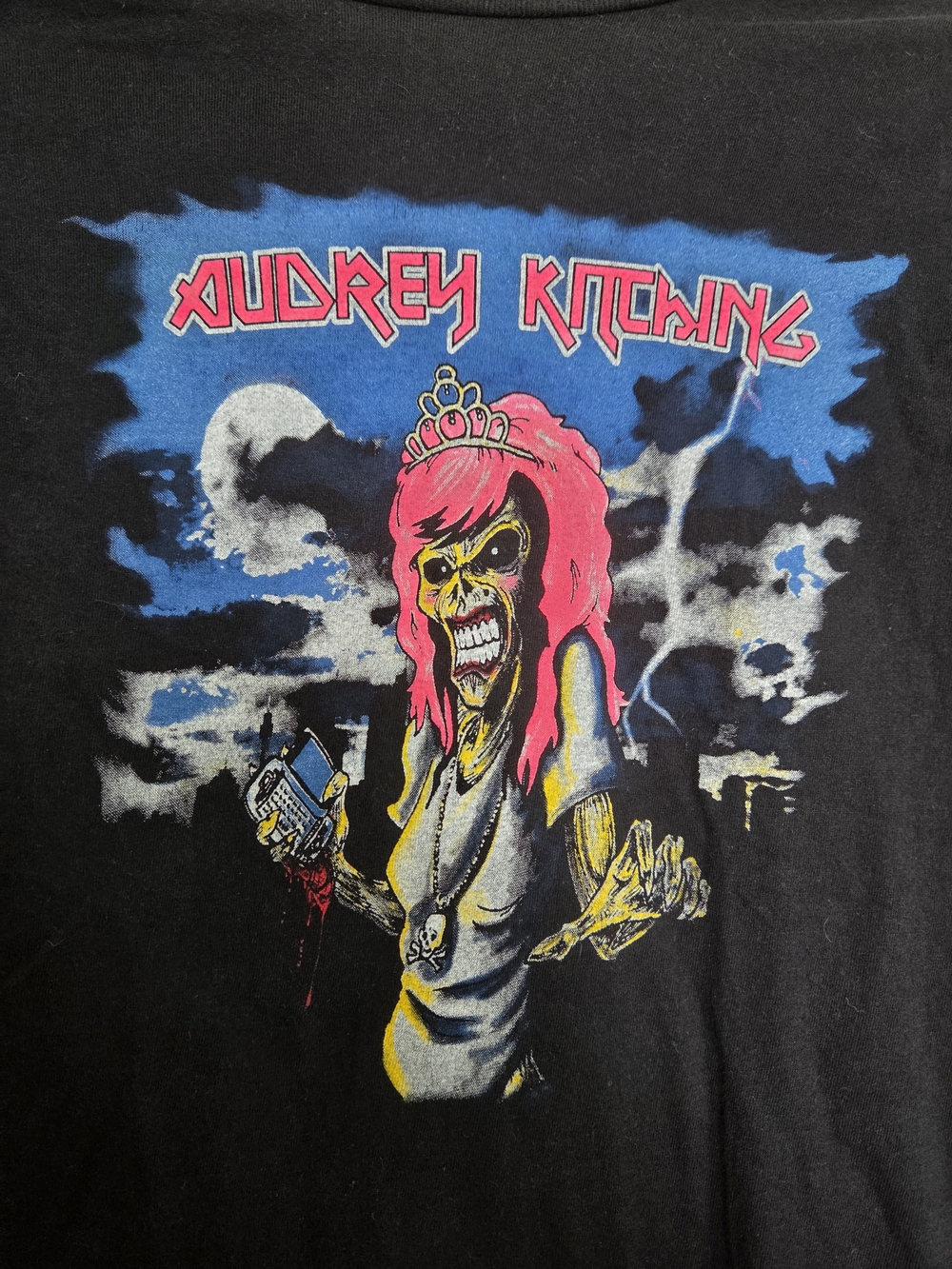 Vintage 2007 Who The F Is Audrey Kitching Iron Maiden Buzznet T-Shirt
